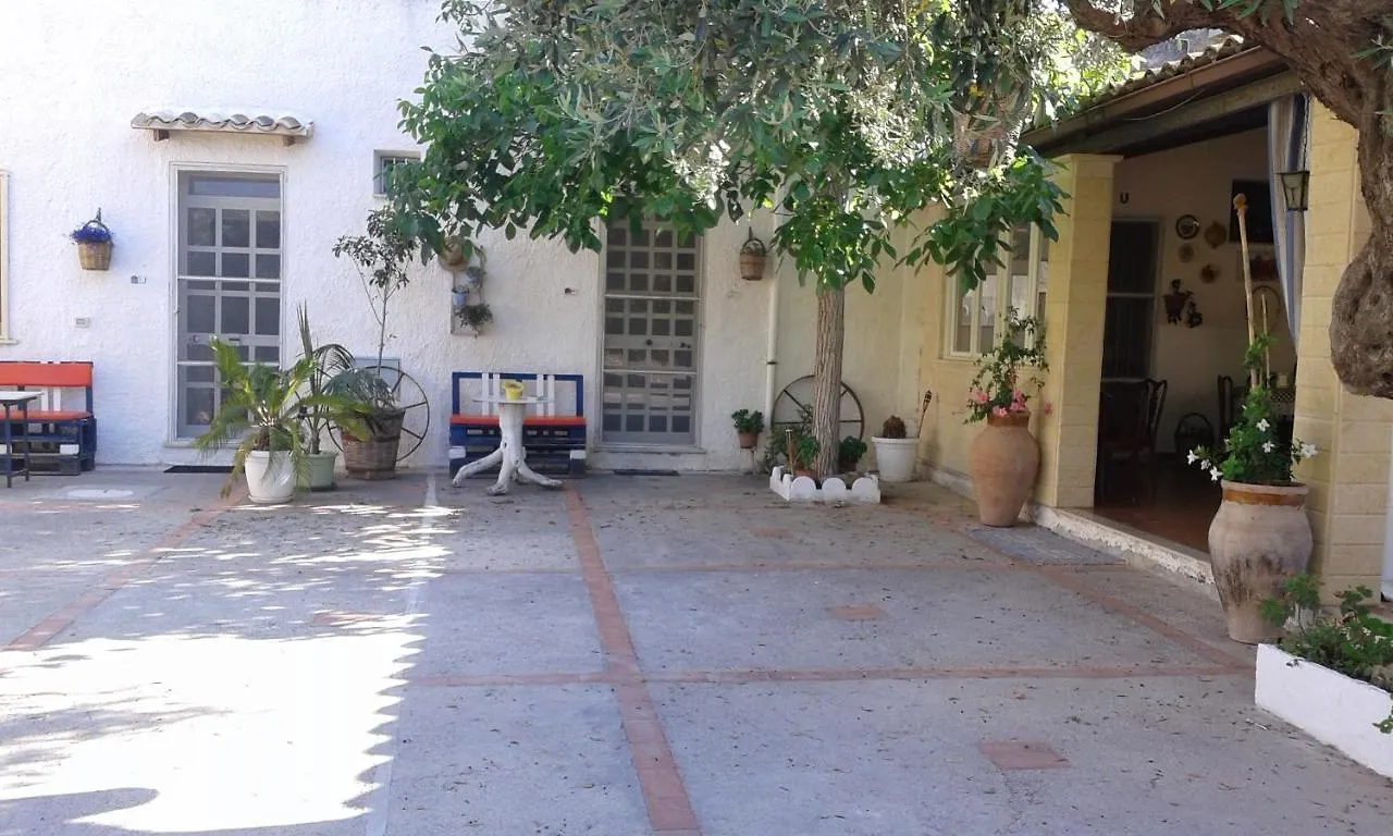 Bed and Breakfast L'Antica Torre Marsala Bed & Breakfast